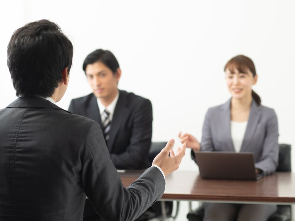 23歳で新卒は就活で不利にならない