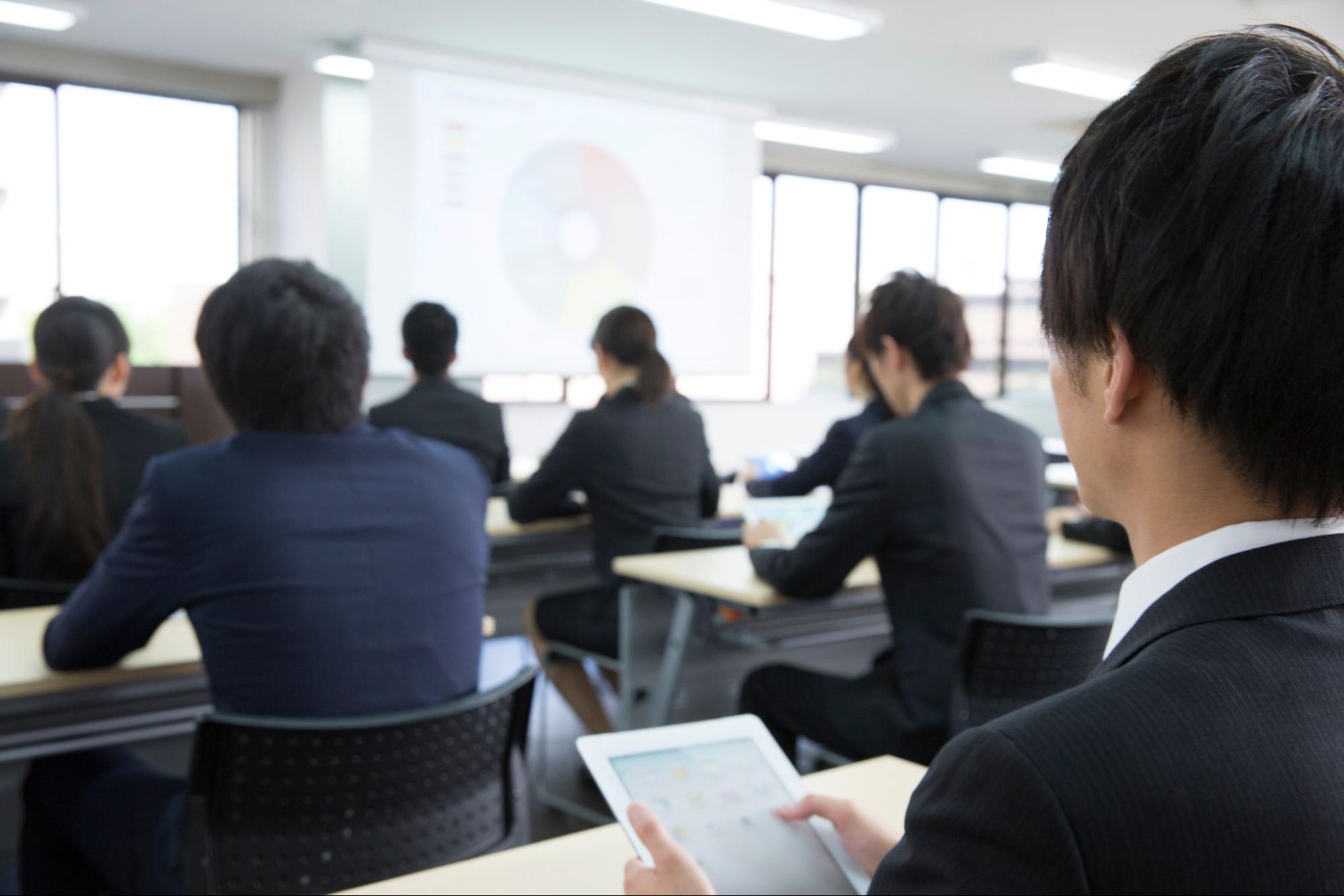26卒の就活はいつまで？企業タイプ別の選考・内定スケジュール