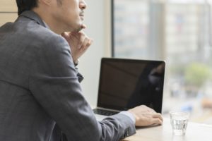 転職エージェントは使わない方が良い？使う理由やメリット・デメリットを解説