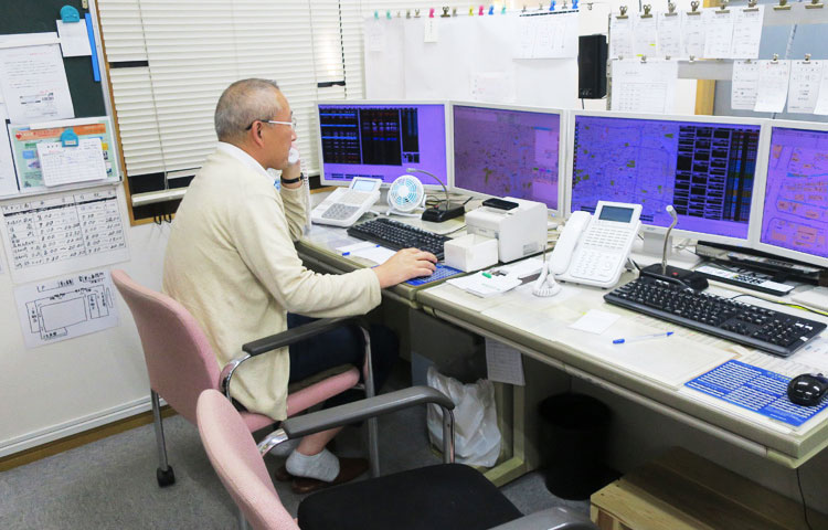 土電ハイヤー無線配車室