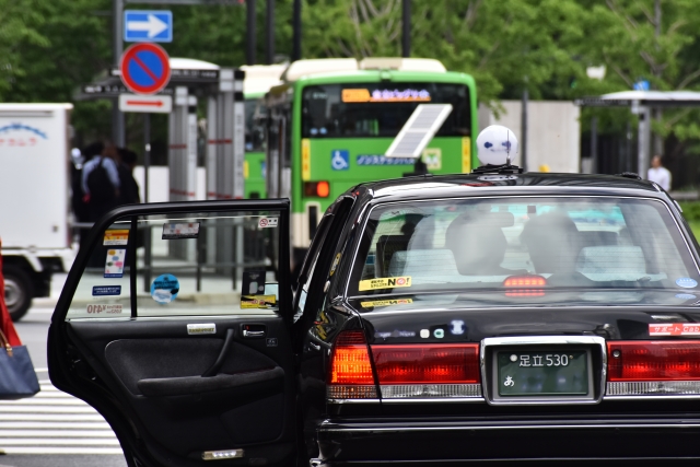 タクシーの乗り方から降車までの流れとは マナー違反になる例も解説 P Chan Taxi ピーチャンタクシー