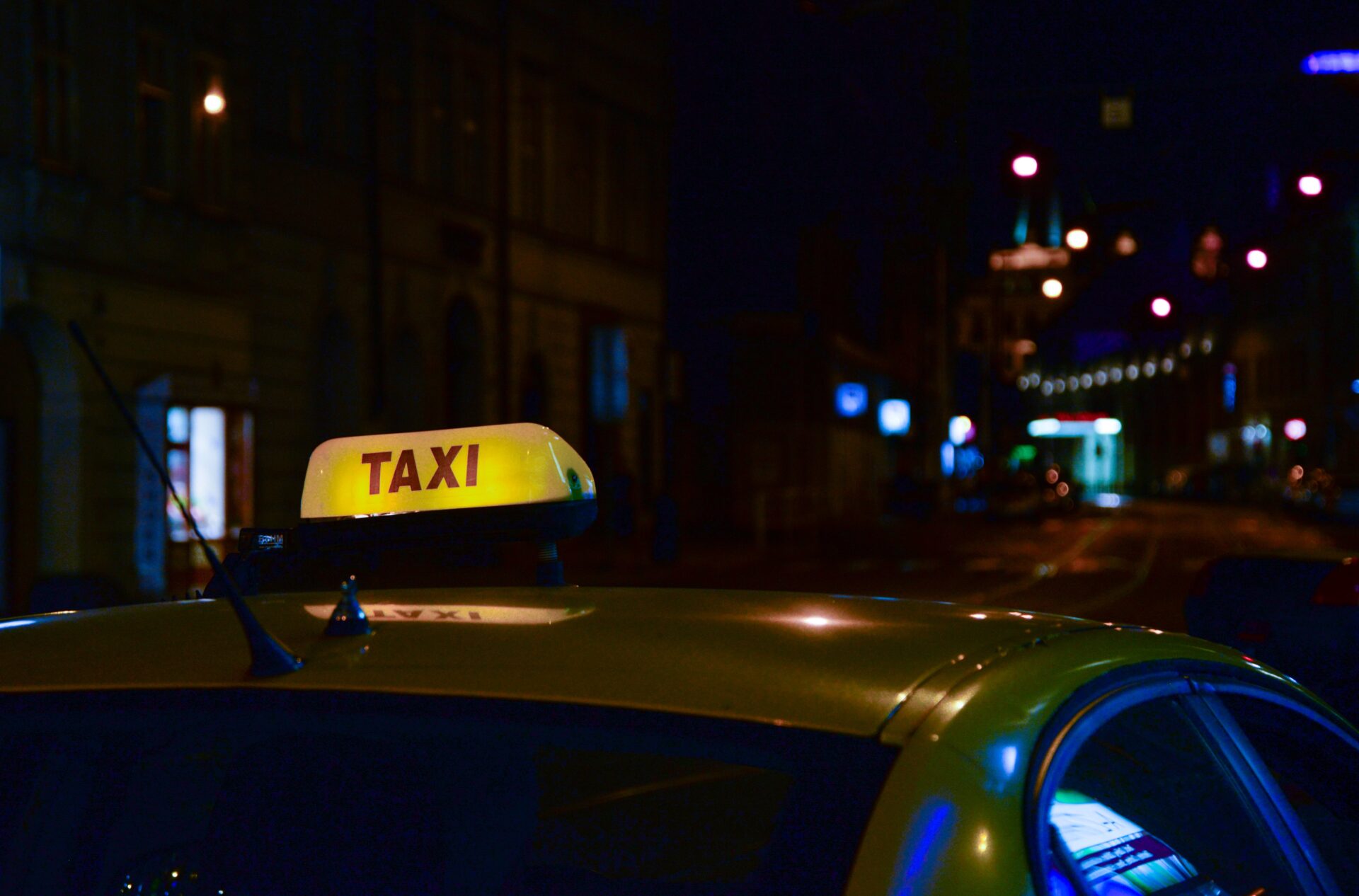 調布市でタクシー求人を探すならP-CHAN TAXIを活用しよう