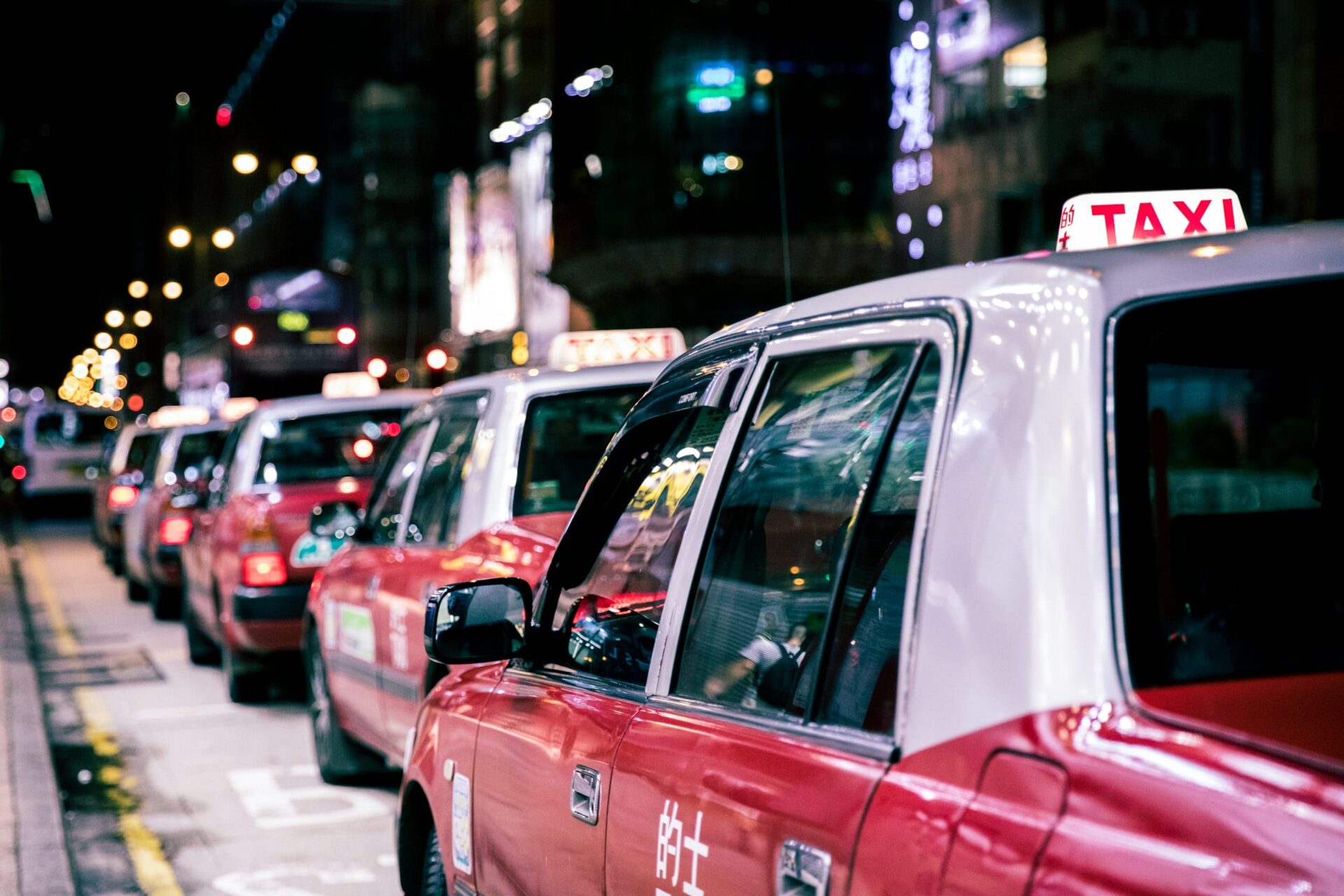 西東京市でタクシー求人を探すならP-CHAN TAXIを活用しよう