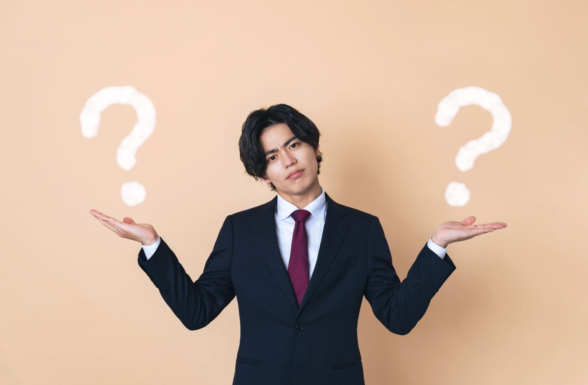 Uberとタクシーの違いは？