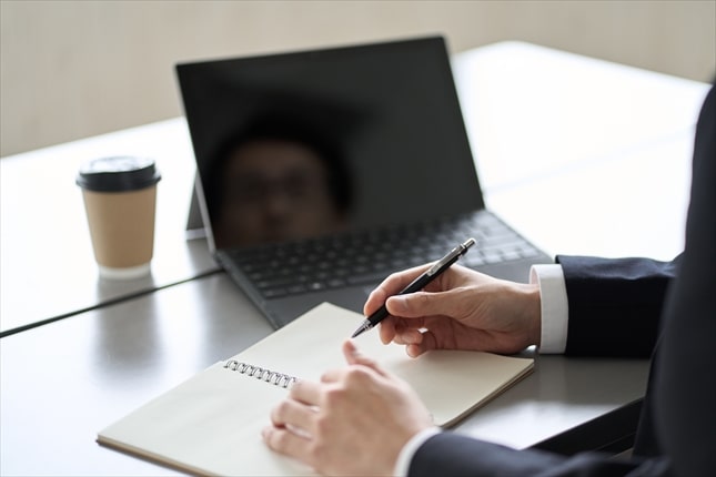 タクシー運転手に必要な資格は「第二種運転免許」