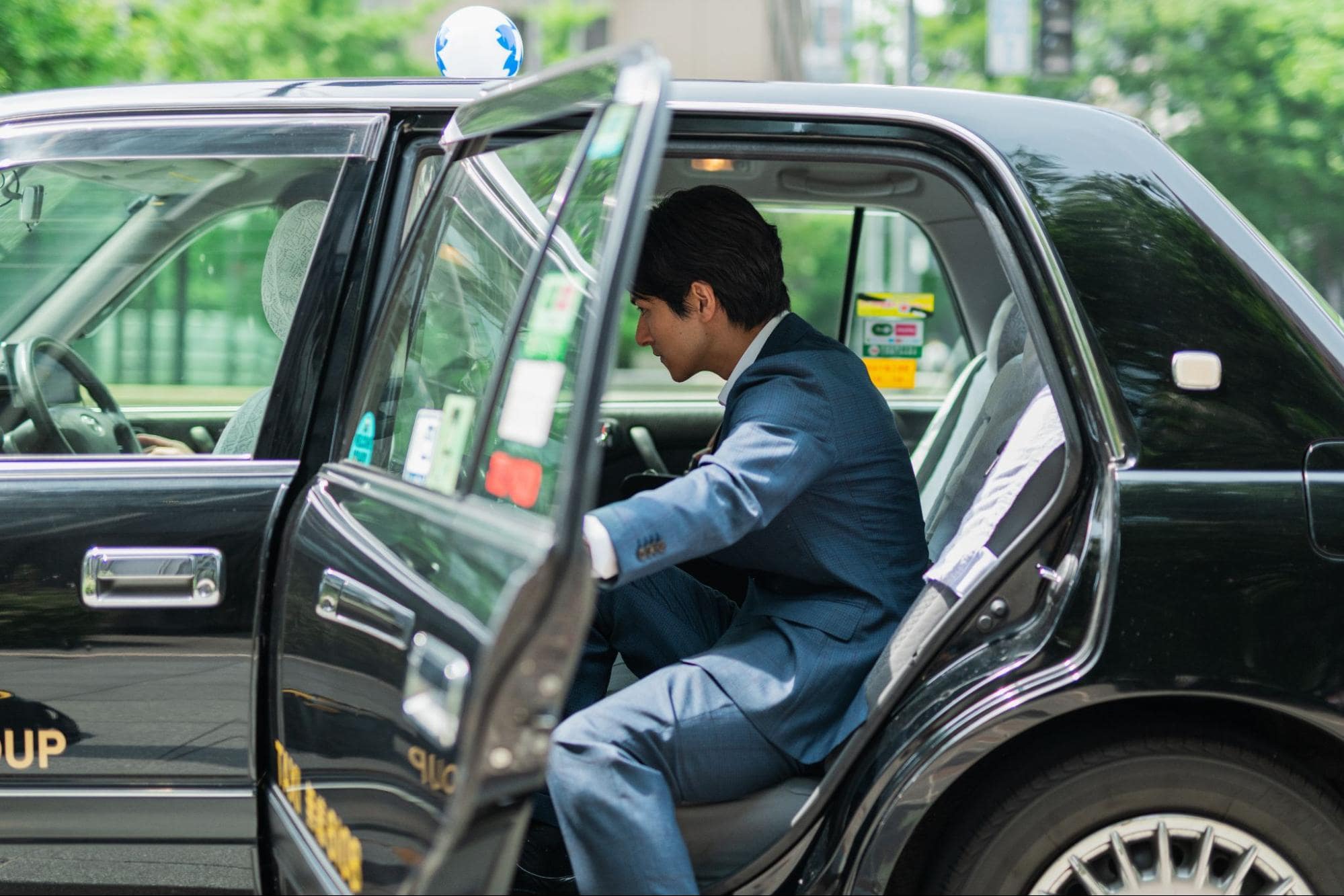 Uber Taxi(ウーバータクシー)で便利にタクシーを利用しよう