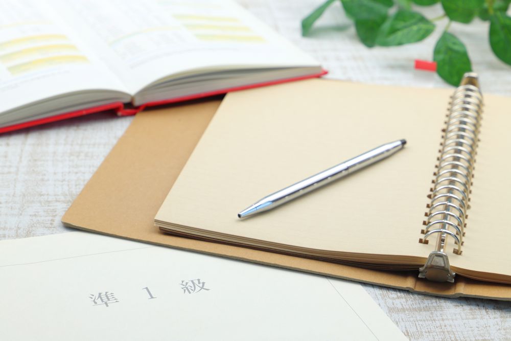 タクシードライバーへの転職を実現するための方法